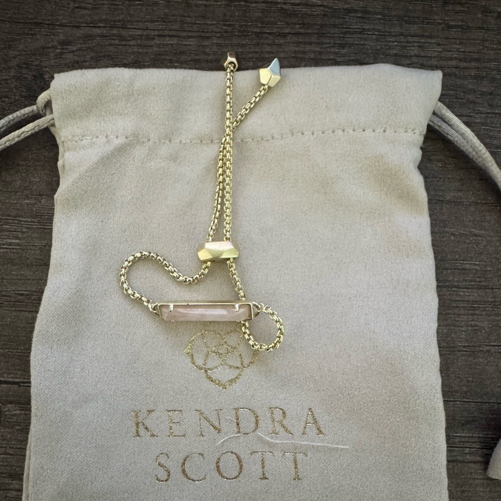 Kendra Scott Gold bracelet with rose quartz Stone